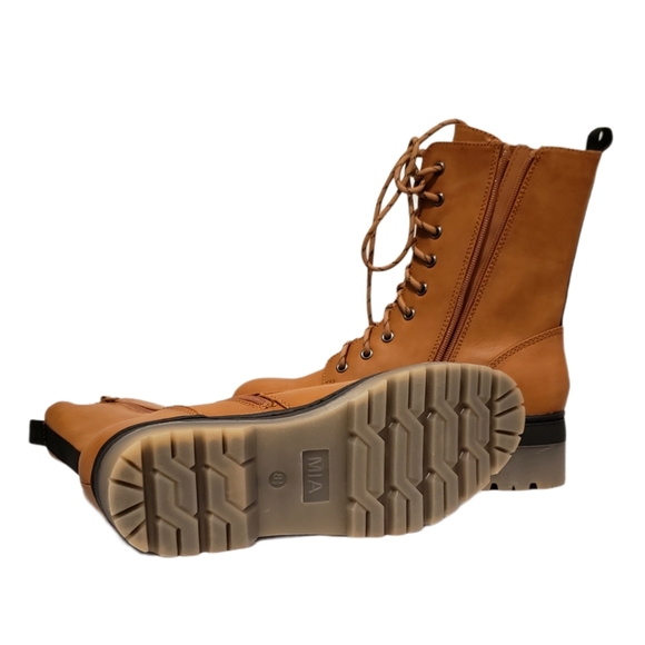 NWOT Mid Calf Lace Up Zip Up Lug Sole Combat Boots - Picture 6 of 6